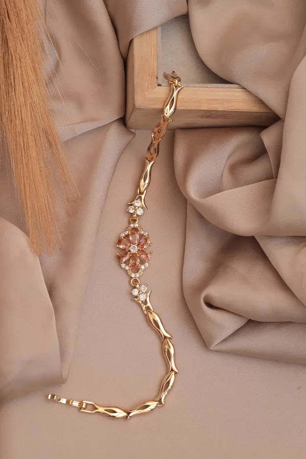 Gold_Premium_Alloy_Bracelet_For_Women