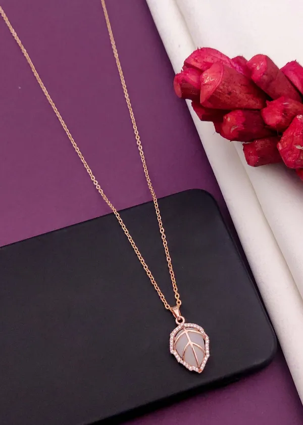 Gold_Premium_Alloy_Necklace_For_Women