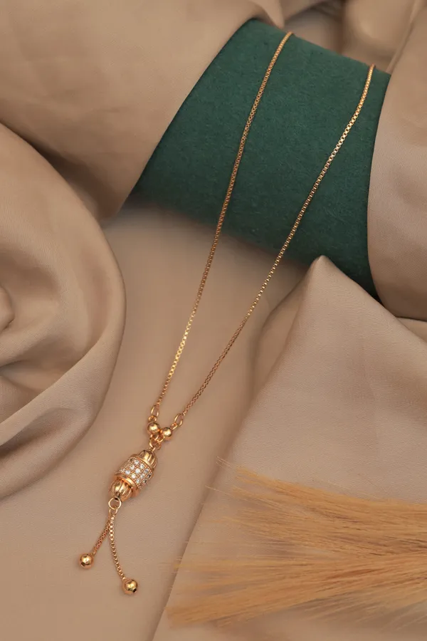 Gold_And_White_Premium_Alloy_Necklace_For_Women