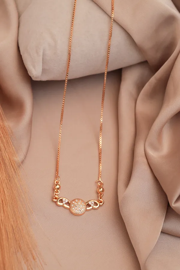 Gold_And_White_Premium_Alloy_Necklace_For_Women