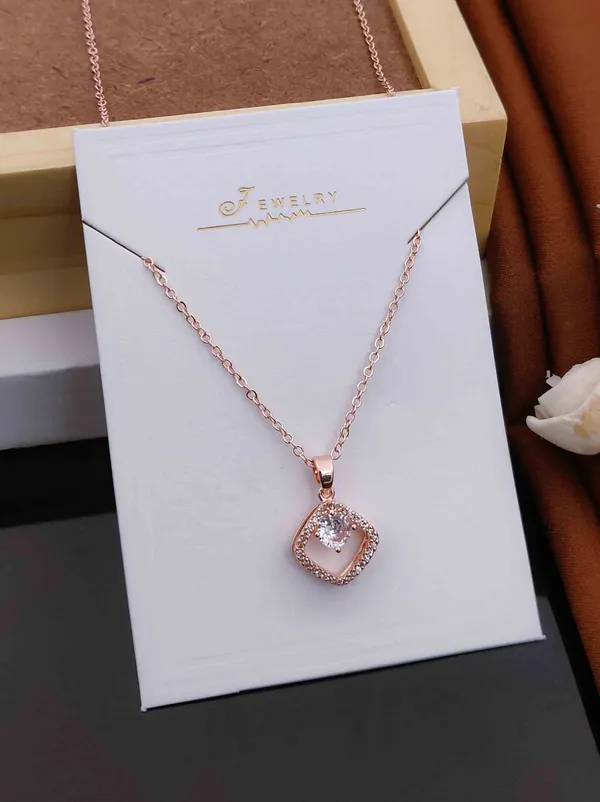 Gold_And_White_Premium_Alloy_Necklace_For_Women