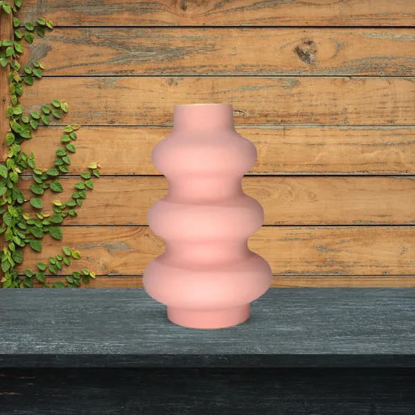 Pink_Ceramic_Wiggly_Vase_Modern_Decorative_Piece_For_Home_And_Office