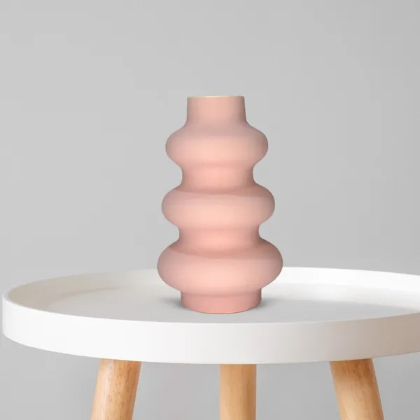 Pink_Ceramic_Wiggly_Vase_Modern_Decorative_Piece_For_Home_And_Office