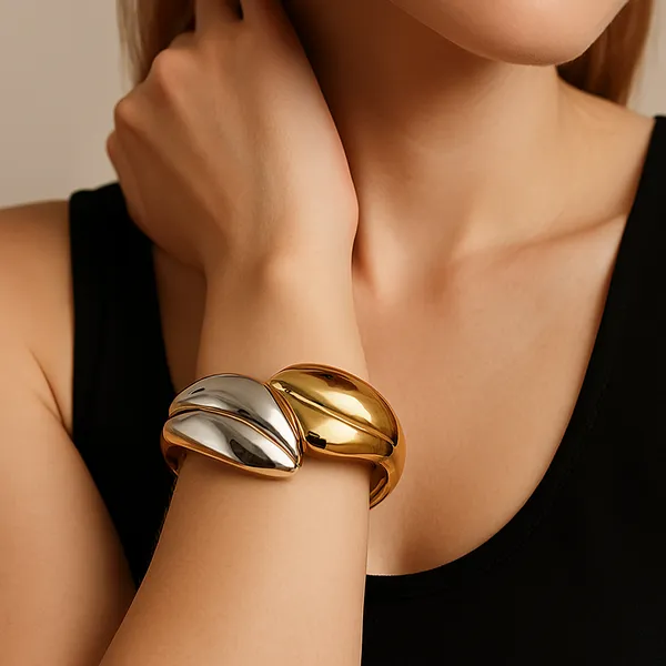 Two_Tone_Golden_And_Silver_Alloy__Bracelet_For_Women