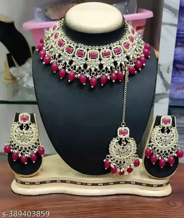 Elite_Elegant_Gold_Plated_Alloy_Necklace_Set_For_Girls_And_Women