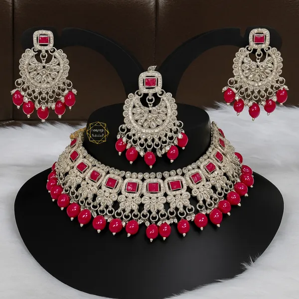 Elite_Elegant_Gold_Plated_Alloy_Necklace_Set_For_Girls_And_Women