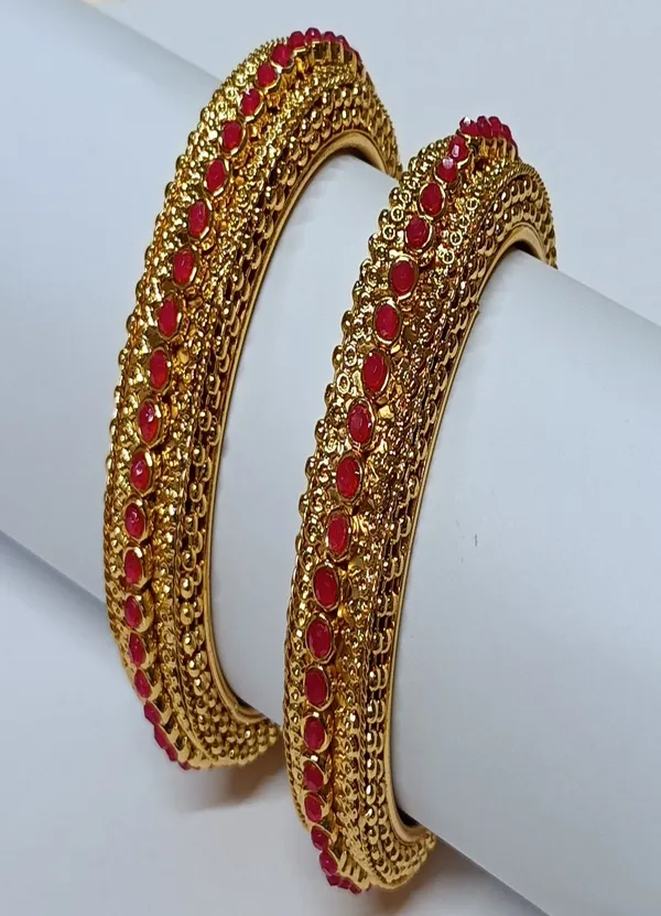 Golden_Alloy_Artificial_Stone_And_Beads_Bangles_For_Women
