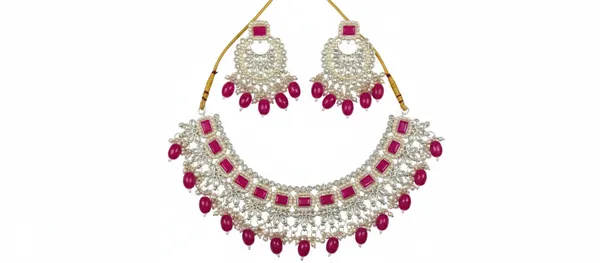 Gold_Plated_Necklace_Set_With_Mang_Tikka