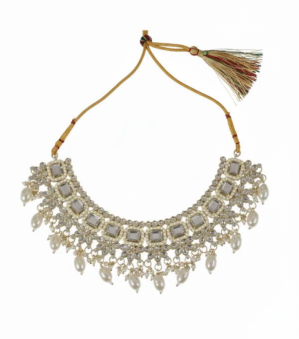 Gold_Plated_Necklace_Set_With_Mang_Tikka