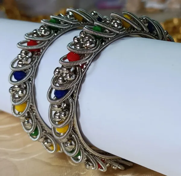 Silver_Alloy_Bangle_For_Women