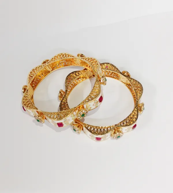 Gold_Plated_Alloy_Bangles_For_Women_And_Girls