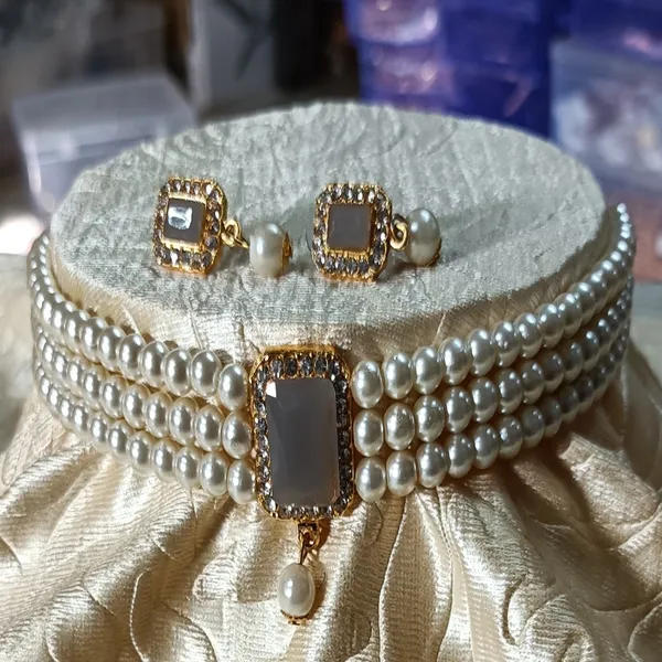 Elite_Elegant_Gold_Plated_Alloy_Necklace_Set_For_Girls_And_Women