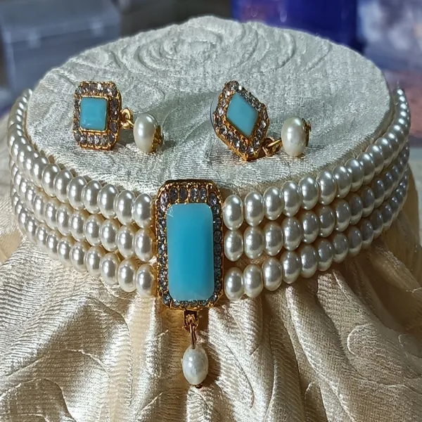 Elite_Elegant_Gold_Plated_Alloy_Necklace_Set_For_Girls_And_Women