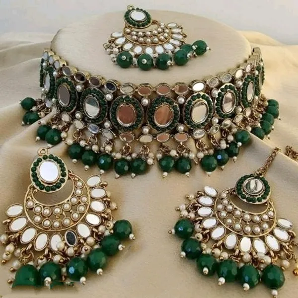 Gold_Plated_Alloy_Necklace_Set_With_Mang_Tikka