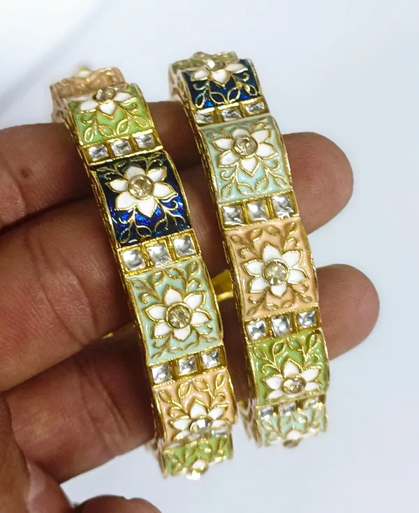 Golden_Alloy_Artificial_Stone_And_Beads_Bangles_For_Women