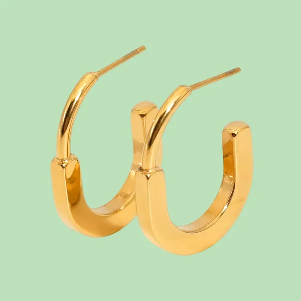 Golden_Bold_Bond_Earring_For_Women