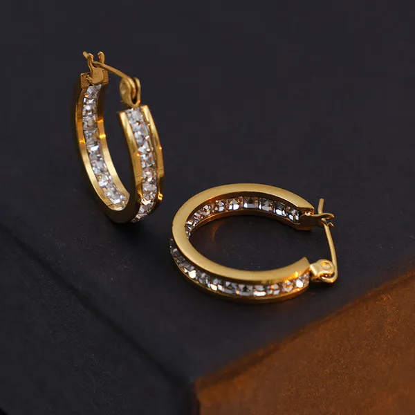 Luminous_Shine_Cz_Diamond_Hoop_Earrings