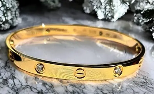 Golden_Brass_Artificial_Beads_And_Stone_And_Pearl_Bracelet_For_Women