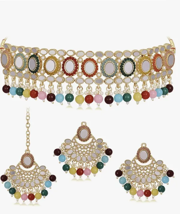Golden_Alloy_Artificial_Stone_And_Beads_Necklace_For_Women