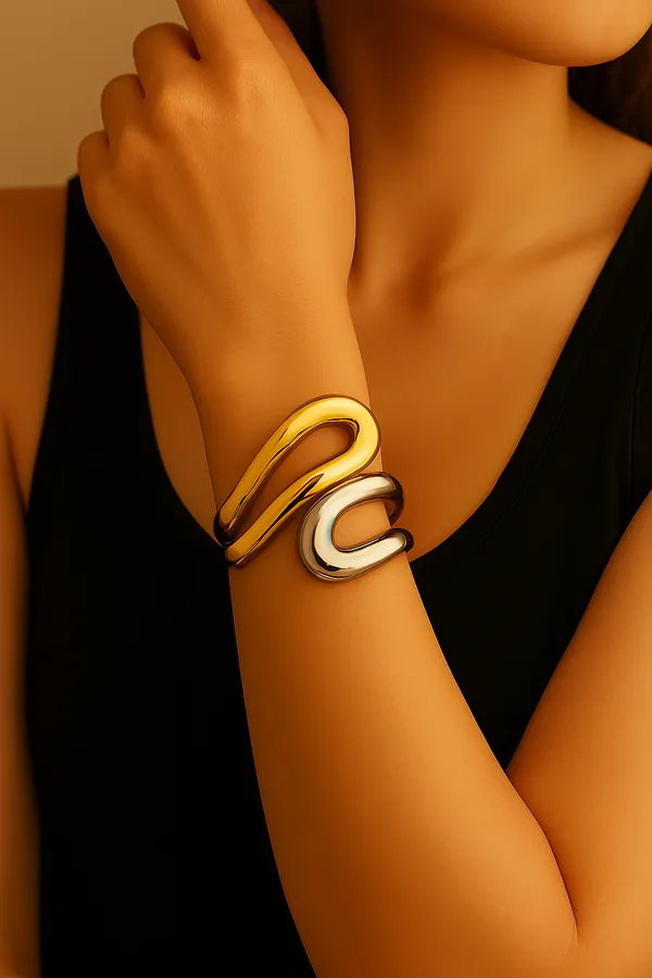 Golden_Alloy_Artificial_Beads_And_Stone_And_Pearl_Bracelet_For_Women