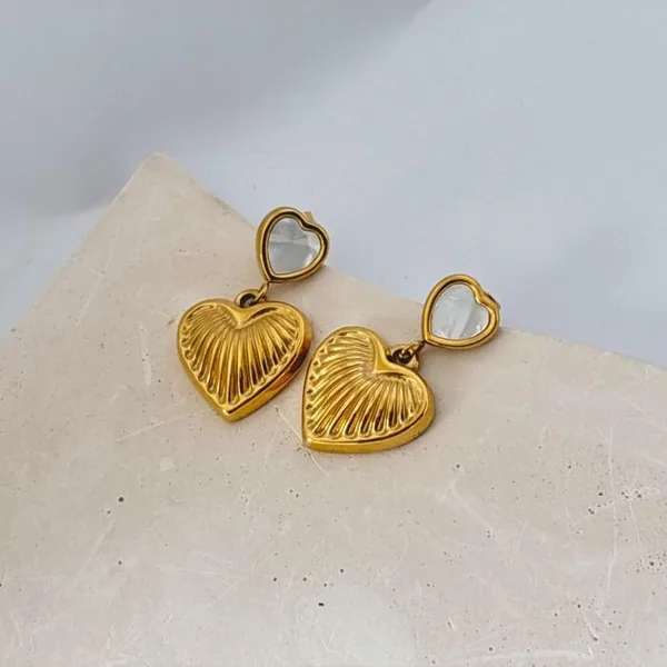 Heart_Drop_Earrings