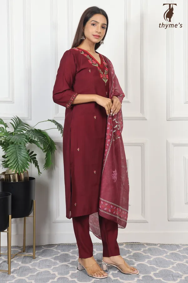 Maroon_Vatican_Polyester_Base_Kurti_Pant_&_Dupatta_Set_For_Women