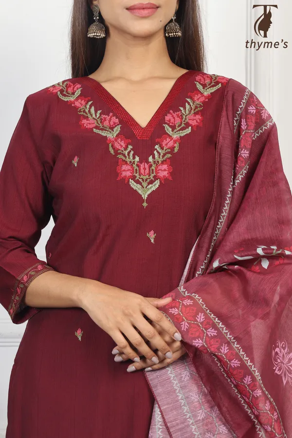 Maroon_Vatican_Polyester_Base_Kurti_Pant_&_Dupatta_Set_For_Women