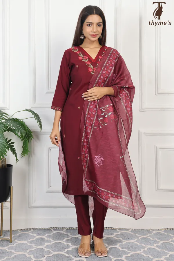 Maroon_Vatican_Polyester_Base_Kurti_Pant_&_Dupatta_Set_For_Women