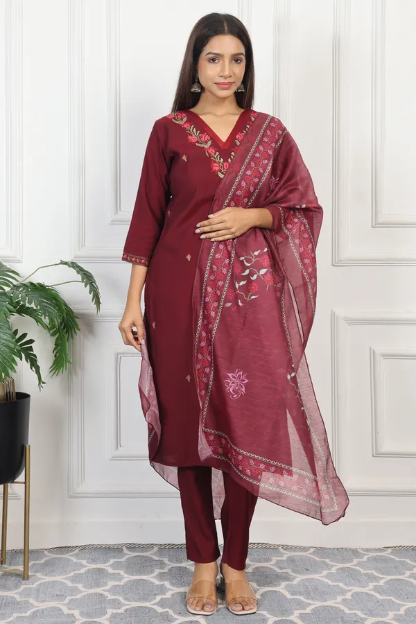 Maroon_Vatican_Polyester_Base_Kurti_Pant_&_Dupatta_Set_For_Women
