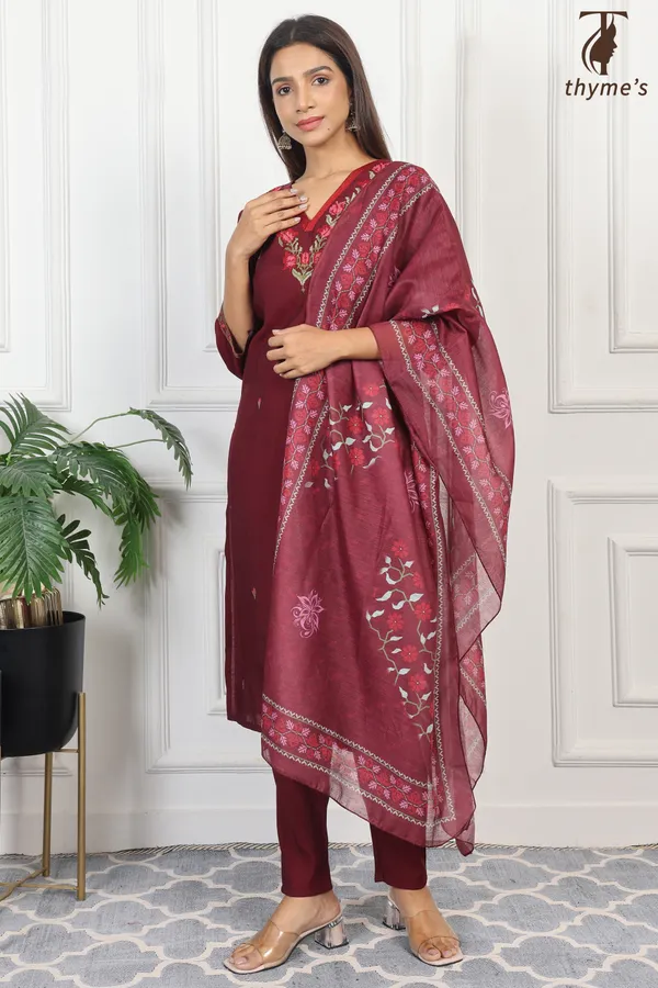 Maroon_Vatican_Polyester_Base_Kurti_Pant_&_Dupatta_Set_For_Women