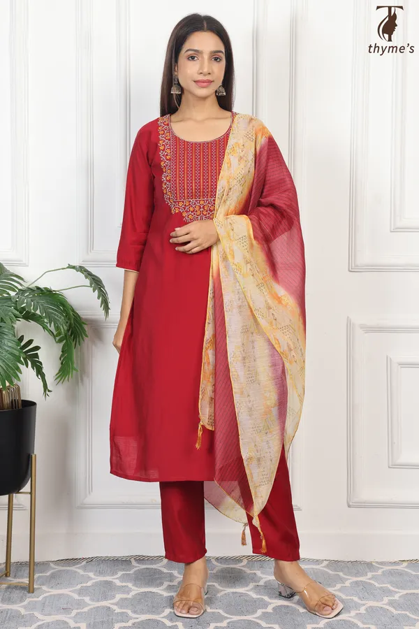 Red_Linen_Kurti_dupatta_and_Pant_Set_For_Women