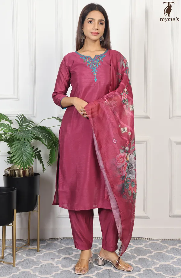 Maroon_3_Pcs_Kurta_Set_For_Women