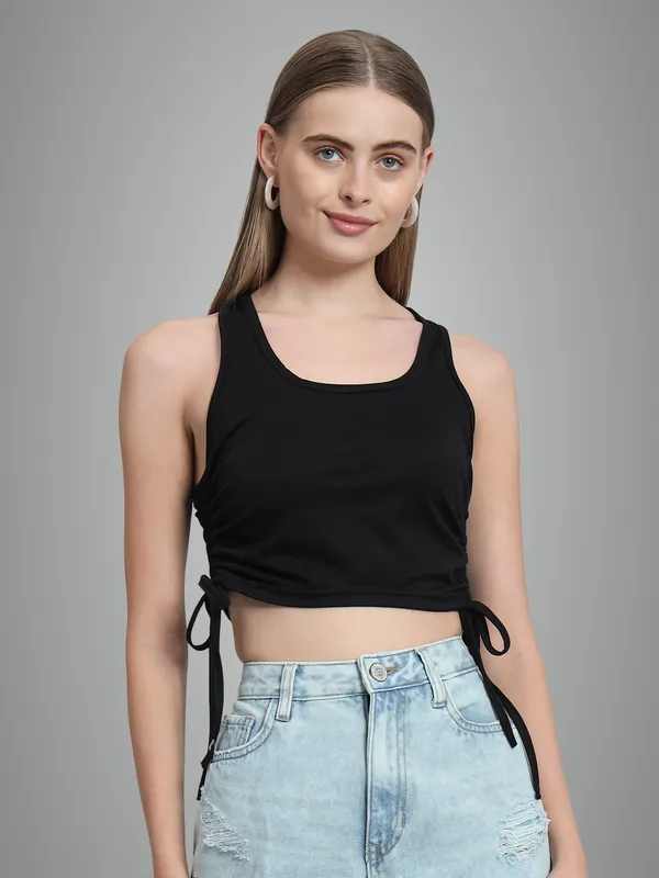 Black_Deep_U-Neck_Sleeveless_Crop_Top_For_Women_&_Girls