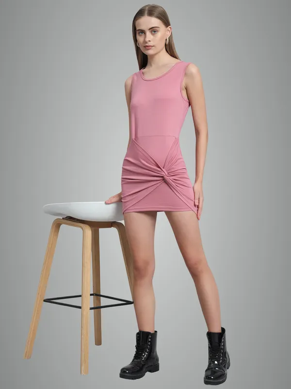Light_Pink_Cotton_Blend_Solid_Stretchable_Bodycon_Mini_Length_Dress_For_Women_&_Girls
