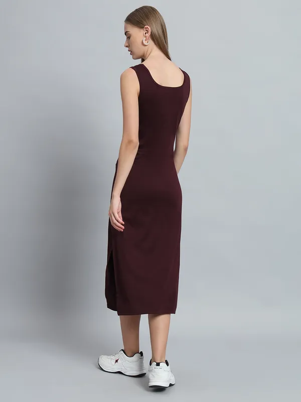 Wine_Cotton_Blend_Solid_Straight_Fit_Midi_Length_Dress_For_Women_&_Girls