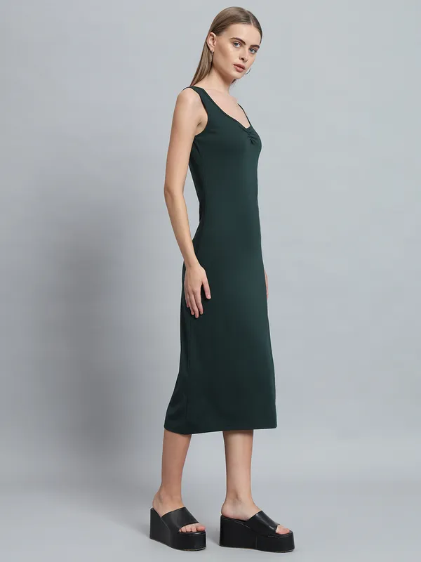 Bottel_Green_Cotton_Blend_Solid_Straight_Fit_Midi_Length_Dress_For_Women_&_Girls