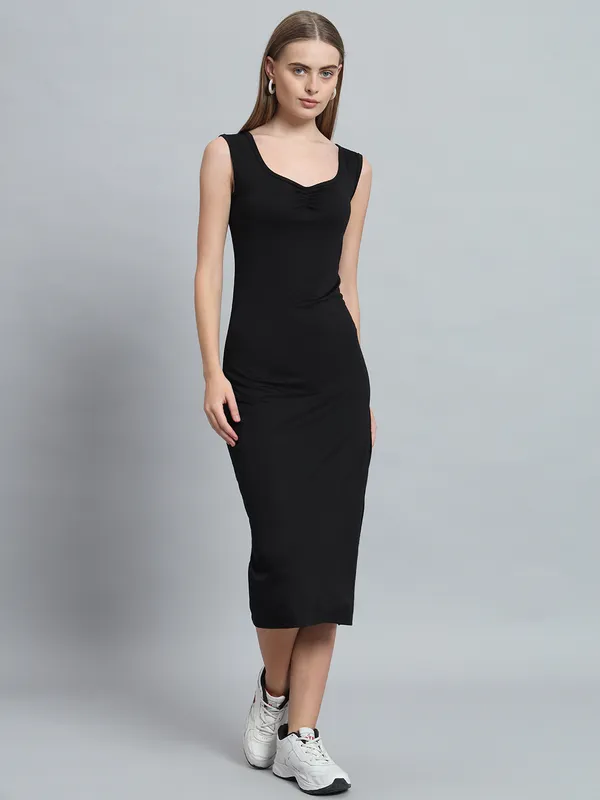 Black_Cotton_Blend_Solid_Straight_Fit_Midi_Length_Dress_For_Women_&_Girls