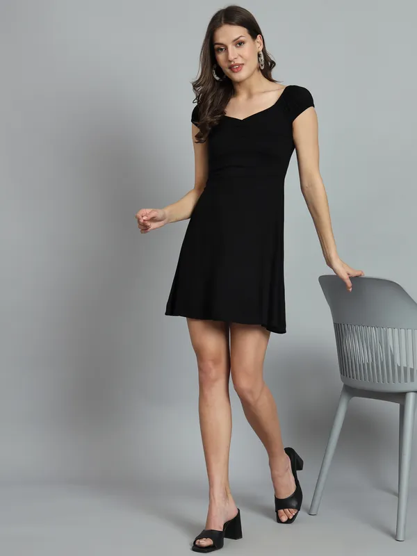 Black_Cotton_Blend_Solid_Stretchable_Fit_&_Flare_Stylish_Mini_Length_Dress_For_Women_&_Girls