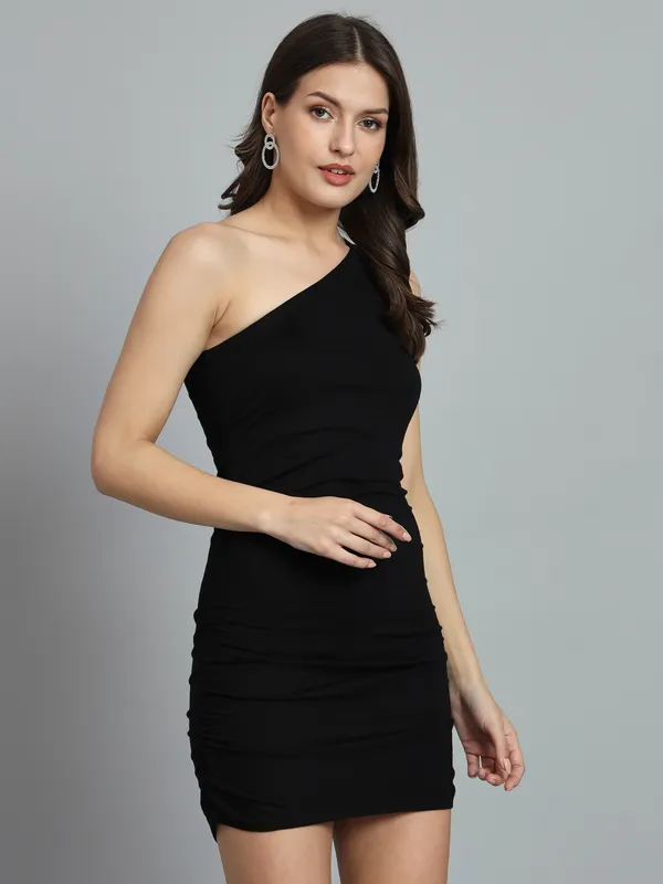 Black_Stretchable_Single_Shoulder_Mini_Bodycon_Dress_For_Women_&_Girls