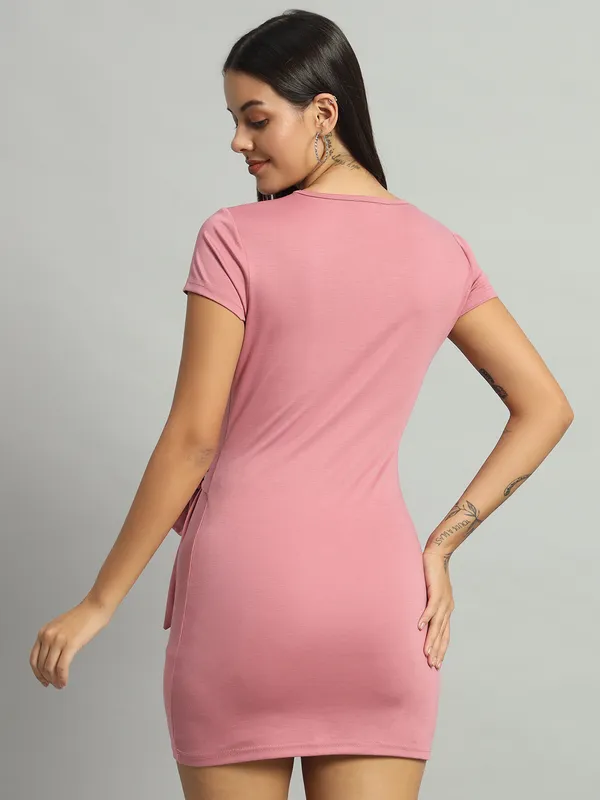 Light_Pink_Round_Neck_Stretchable_Side_Knot_Mini_Length_Bodycon_Dress_For_Women_&_Girls