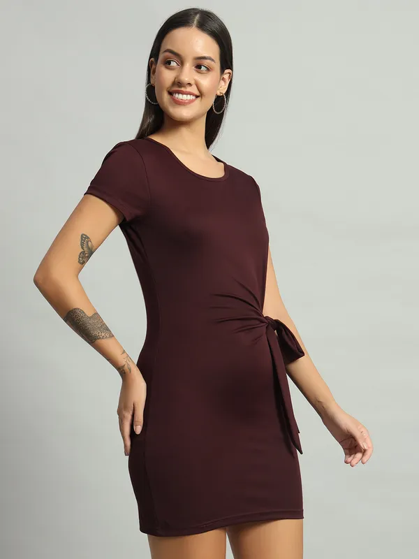 Wine_Round_Neck_Stretchable_Side_Knot_Mini_Length_Bodycon_Dress_For_Women_&_Girls