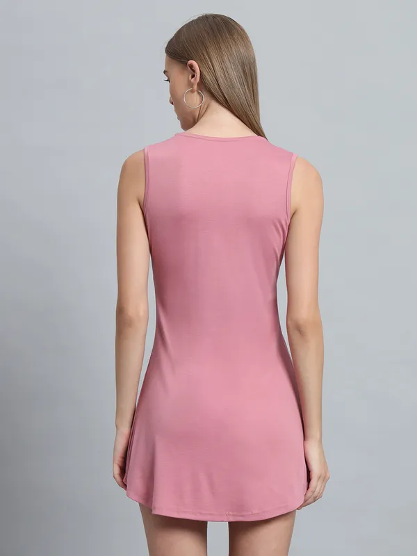 Light_Pink_Cotton_Blend_Solid_Stretchable_Skater_Knot_Mini_Length_Skater_Dress_For_Women_&_Girls