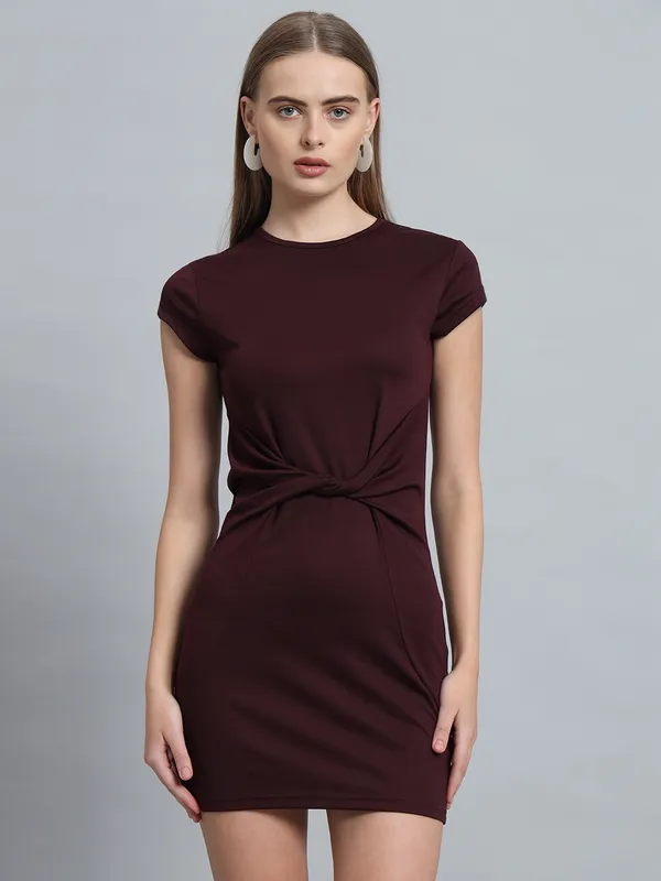 Wine_Cotton_Blend_Solid_Stylish_Stretchable_Twisted_Mini_Length_Bodycon_Dress_For_Women_&_Girls