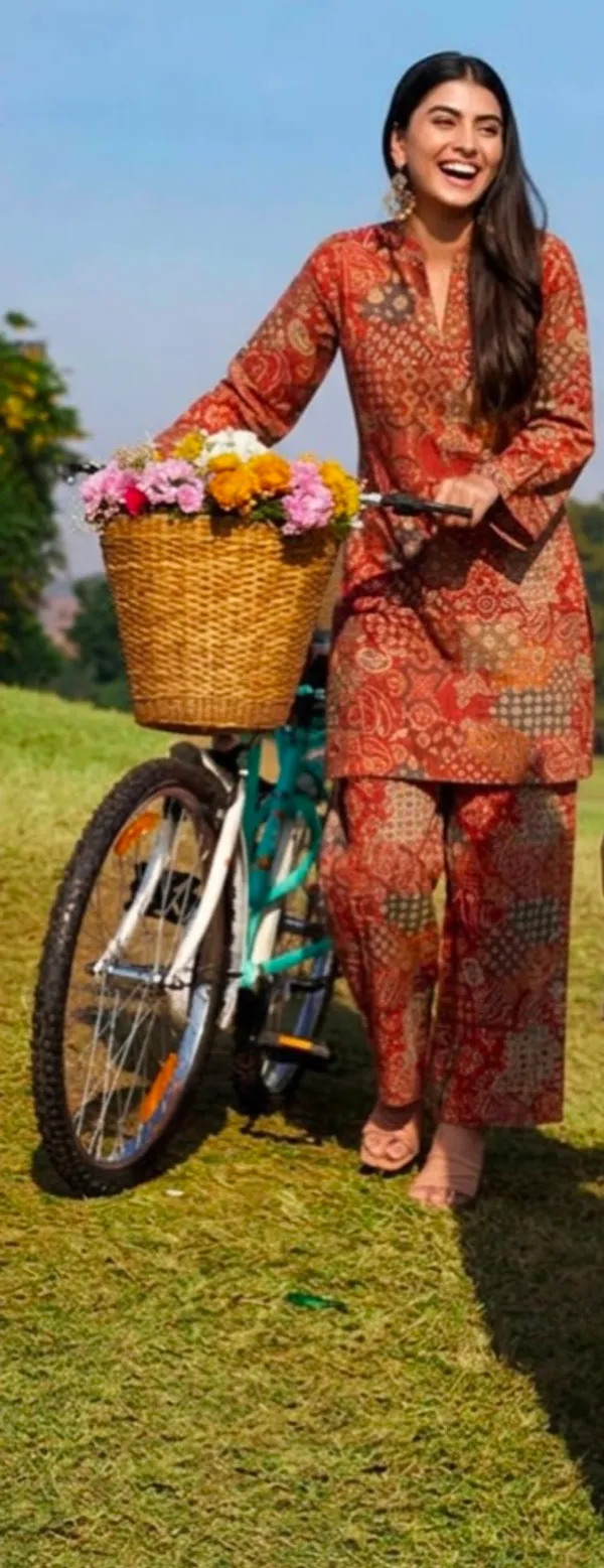 soft_cotton_patchwork_straight_multicolor_kurta_with_palazzo_pants.