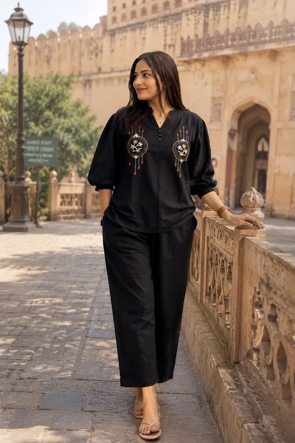 Black_rakhi