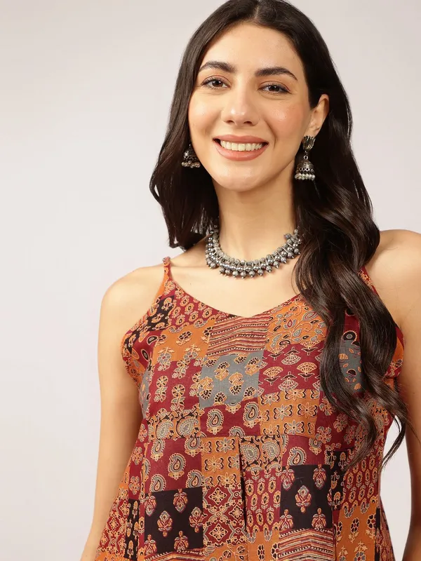 Ethnic_Printed_Sleeveless_Cotton_Peplum_Crop_Top
