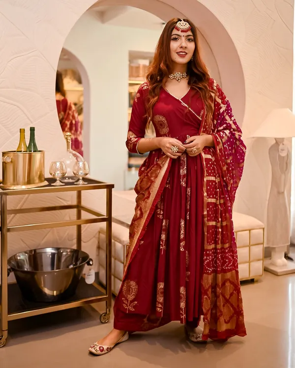 Maroon_Angrakha_Bandhej_Suit_Set