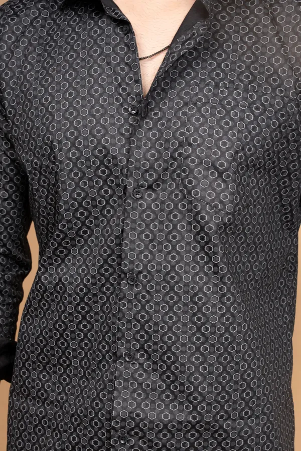 Black_Giza_Cotton_Printed_Slim_Fit_Shirts_For_Men