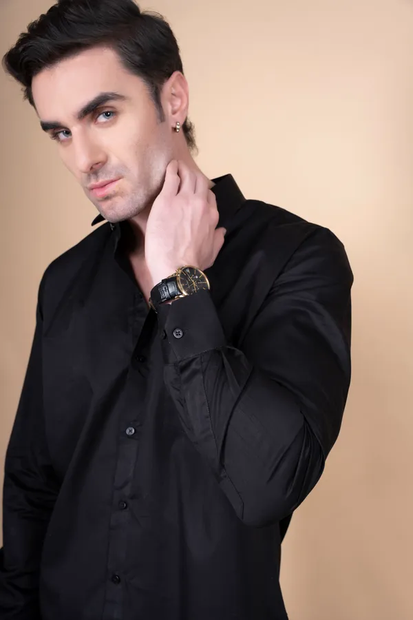 Black_Cotton_Cutway_Collar_Full_Sleeves_Shirts_For_Men