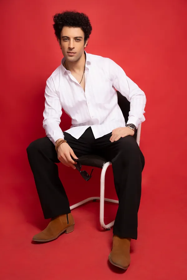 White_Luxury_Giza_Cutway_Collar_Full_Sleeves_Shirts_For_Men